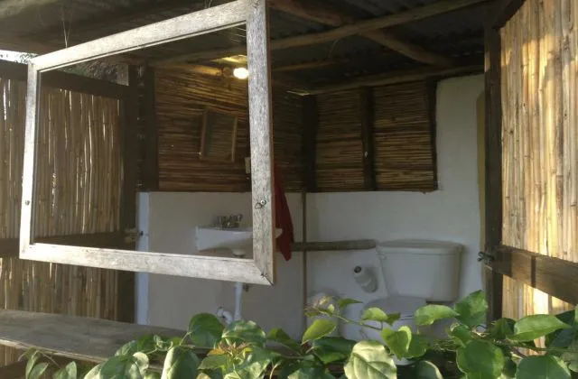Tubagua Plantation Eco Village room bathroom
